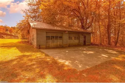 3607 Nc Highway 268, Pilot Mountain, NC 27041 - Photo 6