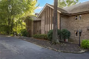 201 Cascade Dr, High Point, NC 27265 - Photo 48