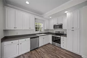 605 Brownstone Dr, Gibsonville, NC 27249 - Photo 8