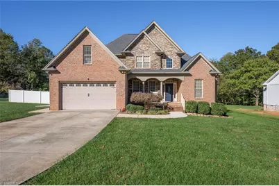 138 S Madera Drive, Mocksville, NC 27028 - Photo 4