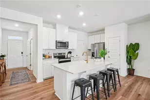 128 Parker Ln, Mebane, NC 27302 - Photo 1