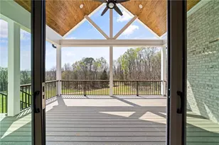 3973 Valley View Cir, Clemmons, NC 27012 - Photo 8