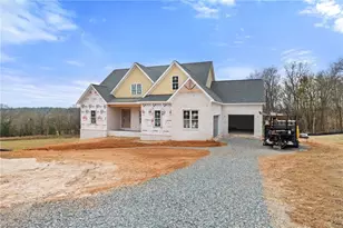 3973 Valley View Cir, Clemmons, NC 27012 - Photo 2