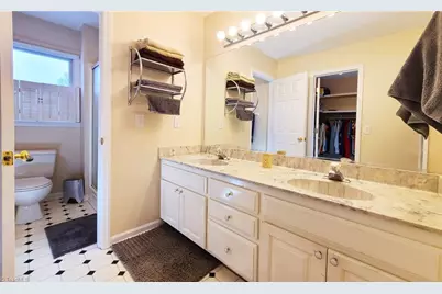 2301 Griffith Road, Winston-Salem, NC 27103 - Photo 20