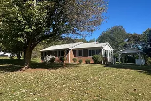 4761 Ader Dr, Winston-Salem, NC 27105 - Photo 2