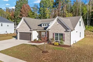 2449 Redwood Hill Run, Kernersville, NC 27284 - Photo 2