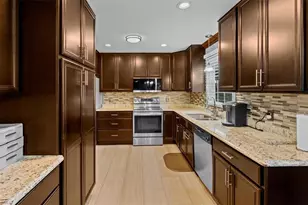 105 Peach Orchard Dr, Greensboro, NC 27455 - Photo 12