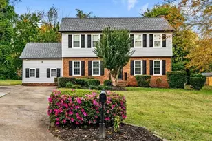 105 Peach Orchard Dr, Greensboro, NC 27455 - Photo 4