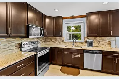 105 Peach Orchard Drive, Greensboro, NC 27455 - Photo 14