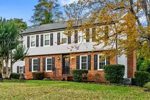 105 Peach Orchard Dr, Greensboro, NC 27455 - Photo 2