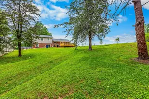 2575 Wood Valley Rd, Winston-Salem, NC 27106 - Photo 12