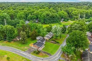 2575 Wood Valley Rd, Winston-Salem, NC 27106 - Photo 14