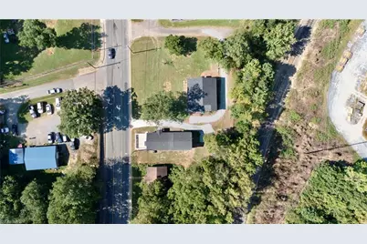 403 Julius Chambers Avenue, Mount Gilead, NC 27306 - Photo 16