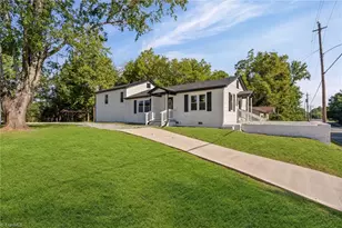 403 Julius Chambers Ave, Mount Gilead, NC 27306 - Photo 18