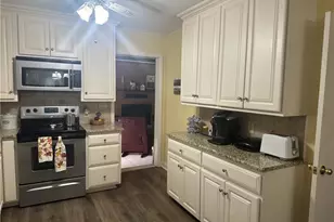 161 Ridgeview Dr, Mount Airy, NC 27030 - Photo 10