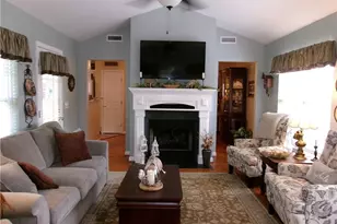 894 Peachtree Meadows Cir, Kernersville, NC 27284 - Photo 6