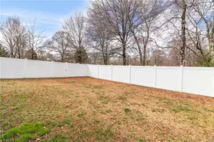 405 Northridge Dr, Eden, NC 27288 - Photo 14