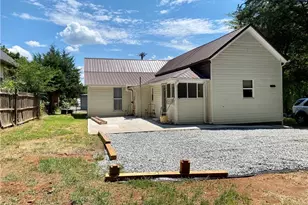 630 Armfield St, Statesville, NC 28677 - Photo 16