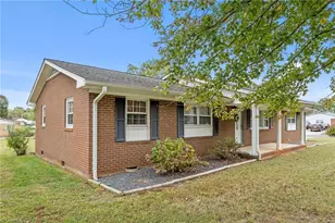 1843 Weant Rd, High Point, NC 27263 - Photo 2