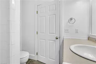 627 Oakmont Dr, Asheboro, NC 27205 - Photo 22