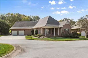 3920 Copperfield Ridge Ct, Winston-Salem, NC 27106 - Photo 4