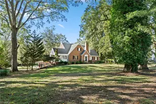 1410 Pennrose Dr, Reidsville, NC 27320 - Photo 2