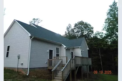 2521 Henley Lane, Walkertown, NC 27051 - Photo 18