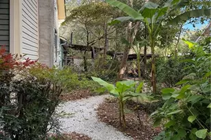 724 Summit St, Walnut Cove, NC 27052 - Photo 4