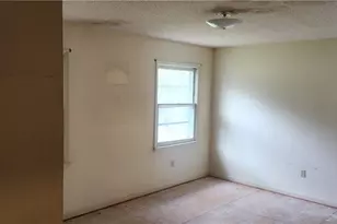 122 Hill St, North Wilkesboro, NC 28659 - Photo 4