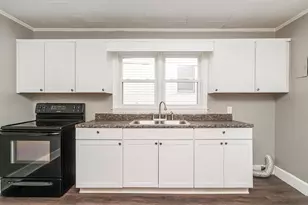 411 Lincoln St, Burlington, NC 27217 - Photo 12