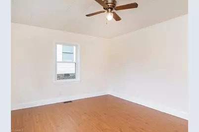 411 Lincoln Street, Burlington, NC 27217 - Photo 4