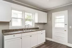 411 Lincoln St, Burlington, NC 27217 - Photo 10