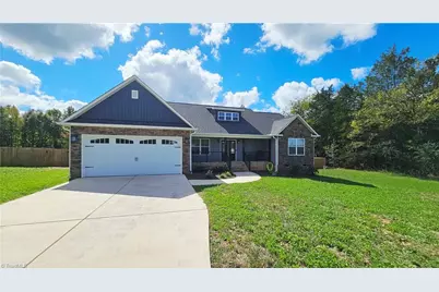 167 Parks Meadows Drive, Lexington, NC 27292 - Photo 2