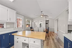 147 Badin Lk Cir, New London, NC 28127 - Photo 10