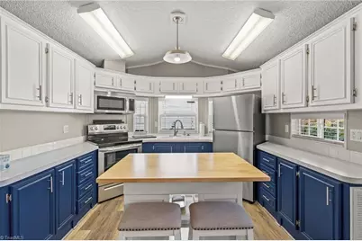 147 Badin Lake Circle, New London, NC 28127 - Photo 6