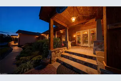 1307 Oakridge Farm Highway, Mooresville, NC 28115 - Photo 10