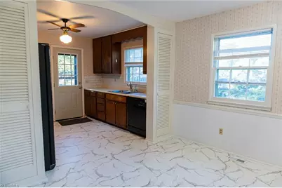 2 Worthdale Court, Winston-Salem, NC 27103 - Photo 4