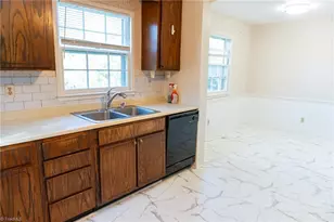 2 Worthdale Ct, Winston-Salem, NC 27103 - Photo 6