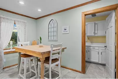 801 Gretchen Lane, Greensboro, NC 27410 - Photo 10