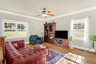 5402 Effieham St, Oak Ridge, NC 27310 - Photo 18