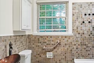 2608 Stratford Dr, Greensboro, NC 27408 - Photo 22