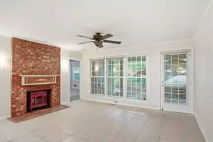 2608 Stratford Dr, Greensboro, NC 27408 - Photo 14