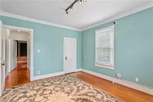 1052 S Church St, Burlington, NC 27215 - Photo 8