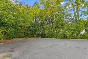 1052 S Church St, Burlington, NC 27215 - Photo 28