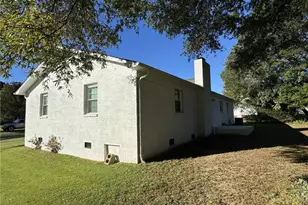 149 Vance St, Dobson, NC 27017 - Photo 8