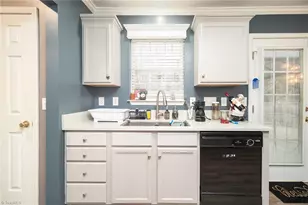 3569 Sydney Oaks Dr, Browns Summit, NC 27214 - Photo 12