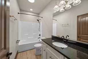 4045 Clapp Mill Rd, Burlington, NC 27215 - Photo 30