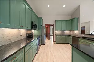 4045 Clapp Mill Rd, Burlington, NC 27215 - Photo 20