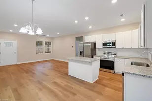 118 Aspen St, Yadkinville, NC 27055 - Photo 14