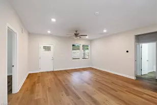 118 Aspen St, Yadkinville, NC 27055 - Photo 10